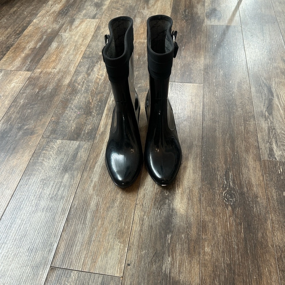 Salvatore Ferragamo Black Women's Vara Bow Rain Boots
